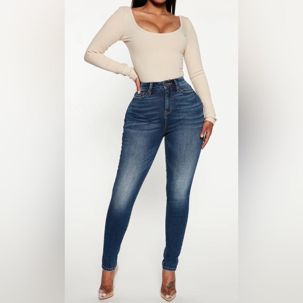High Rise Stretch Booty Lifting Skinny Jeans Size 11 NWOT
